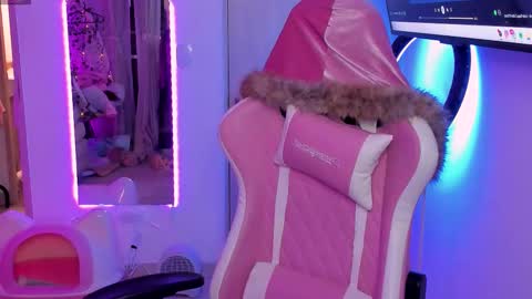 Ela online show from November 2025 08:49:02 AM