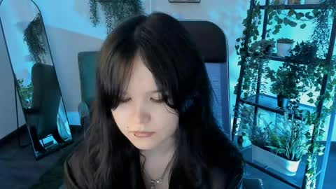 Snapshot of elainebeness chatting on May 2026 07:31:02 PM Your sweet girl online show from May 2026 07:31:02 PM
