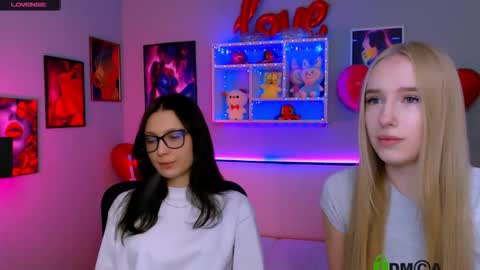 Snapshot of elani_grey chatting on February 2026 10:03:02 AM elani online show from February 2026 10:03:02 AM