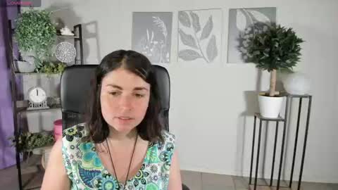 Snapshot of elara_starfall chatting on June 2026 05:06:01 AM Marta online show from June 2026 05:06:01 AM