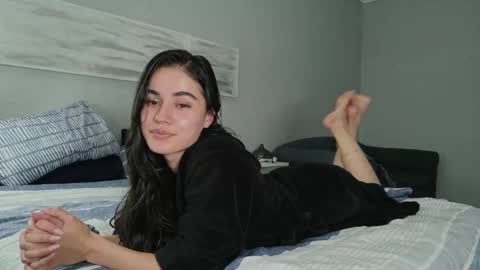 Snapshot of elarahayes chatting on May 2026 07:30:01 PM Elara Hayes online show from May 2026 07:30:01 PM