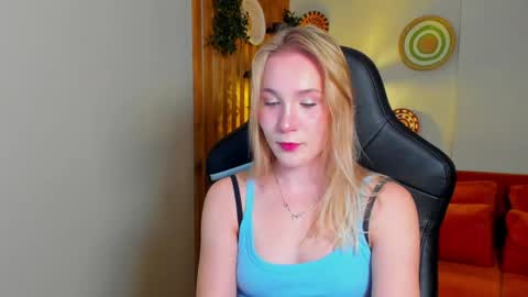 elaravoltage online show from May 2026 05:15:01 AM