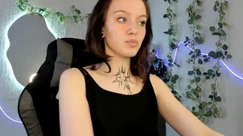 elastikiss online show from April 2026 06:25:01 AM