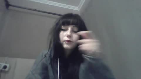 Lia online show from April 2026 01:41:02 PM