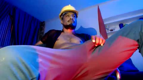 elcaballeroblack online show from November 2025 01:04:01 AM