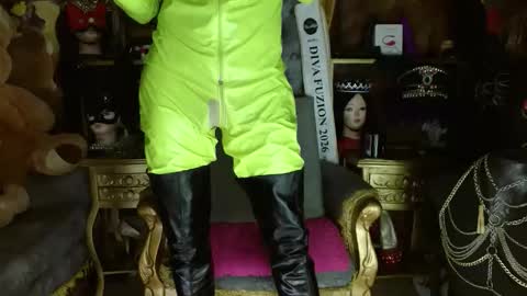 electracock online show from April 2026 07:01:01 PM