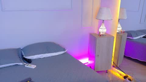 ELECTRA  online show from November 2025 07:57:01 PM