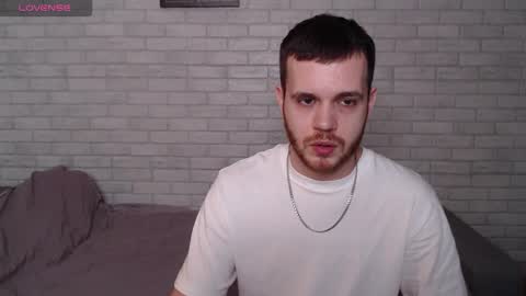 Snapshot of electric_smile chatting on March 2026 03:28:02 PM Alex online show from March 2026 03:28:02 PM