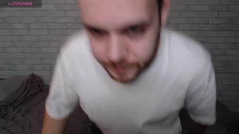 Snapshot of electric_smile chatting on March 2026 05:19:02 PM Alex online show from March 2026 05:19:02 PM