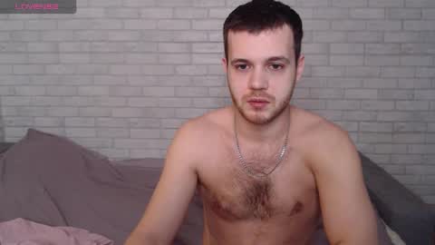 Snapshot of electric_smile chatting on March 2026 01:06:02 PM Alex online show from March 2026 01:06:02 PM