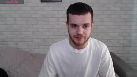 Snapshot of electric_smile chatting on March 2026 07:57:01 AM Alex online show from March 2026 07:57:01 AM