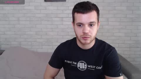 Snapshot of electric_smile chatting on March 2026 08:15:01 AM Alex online show from March 2026 08:15:01 AM