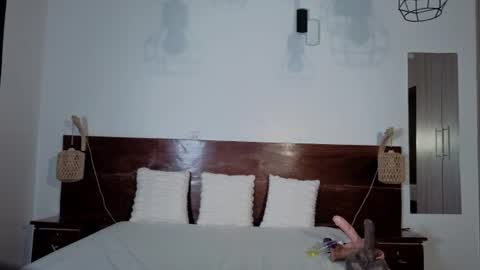 Snapshot of elegant_ebony chatting on July 2026 03:41:02 PM Nika online show from July 2026 03:41:02 PM