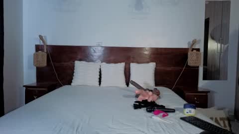 Snapshot of elegant_ebony chatting on July 2026 10:51:01 AM Nika online show from July 2026 10:51:01 AM