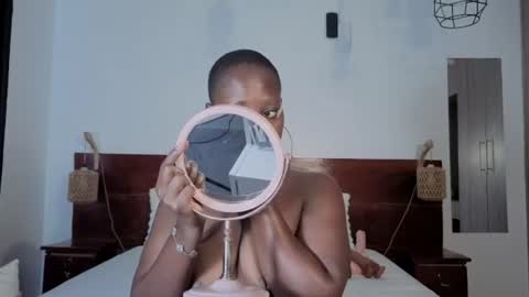 Snapshot of elegant_ebony chatting on July 2026 10:57:02 AM Nika online show from July 2026 10:57:02 AM