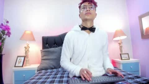 Snapshot of elegant_wolf chatting on December 2024 02:51:01 AM Elegant online show from December 2024 02:51:01 AM