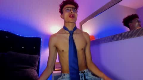 Snapshot of elegant_wolf chatting on January 2025 06:17:01 AM Elegant online show from January 2025 06:17:01 AM