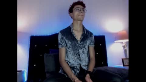 Snapshot of elegant_wolf chatting on January 2025 06:45:01 AM Elegant online show from January 2025 06:45:01 AM