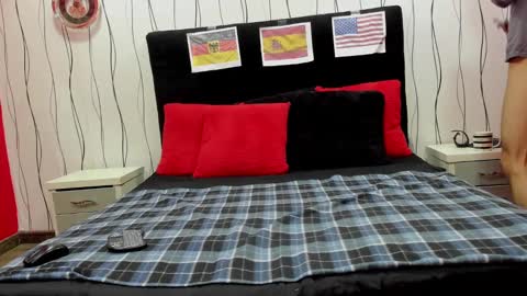 Snapshot of elegant_wolf chatting on January 2025 02:36:01 AM Elegant online show from January 2025 02:36:01 AM