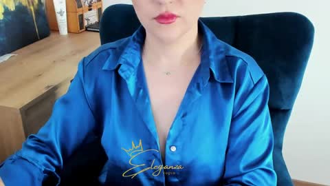 Snapshot of eleganzavogue chatting on May 2026 07:13:01 AM eleganzavogue online show from May 2026 07:13:01 AM