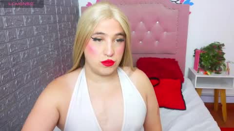 Snapshot of elektra_doll chatting on May 2026 07:29:01 PM elektra_doll online show from May 2026 07:29:01 PM