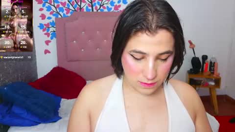 Snapshot of elektra_doll chatting on June 2026 09:23:01 AM elektra_doll online show from June 2026 09:23:01 AM