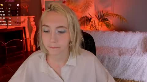 Elen  online show from April 2026 05:25:01 AM