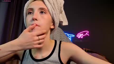 Snapshot of elen__moore chatting on July 2026 05:36:01 AM Elen online show from July 2026 05:36:01 AM