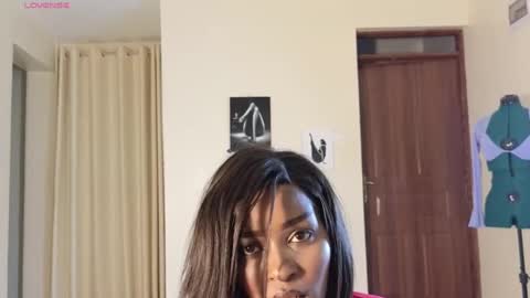 Snapshot of elena_love1111 chatting on December 2024 05:15:01 PM Elena online show from December 2024 05:15:01 PM