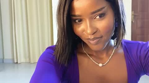 Snapshot of elena_love1111 chatting on February 2025 05:51:02 PM Elena online show from February 2025 05:51:02 PM