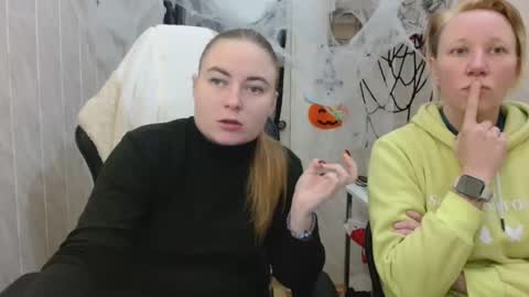 Elena online show from November 2025 09:11:02 AM