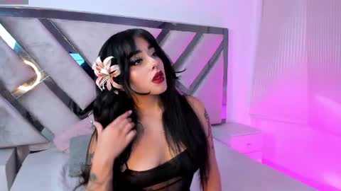 Snapshot of elena_tylor chatting on June 2026 09:05:02 PM elena_tylor online show from June 2026 09:05:02 PM