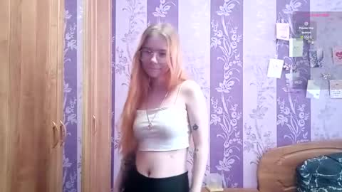 Mia online show from February 2026 04:32:01 AM