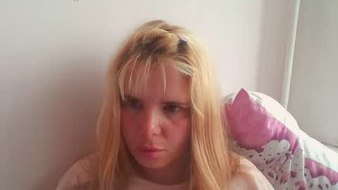Snapshot of elenaflirt chatting on June 2026 03:55:01 PM Elena online show from June 2026 03:55:01 PM