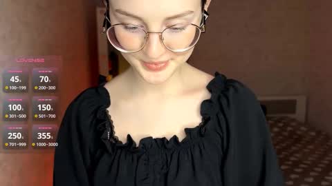 Snapshot of eleniswackhammer chatting on February 2026 09:51:01 PM Annie PVT IS OPEN online show from February 2026 09:51:01 PM