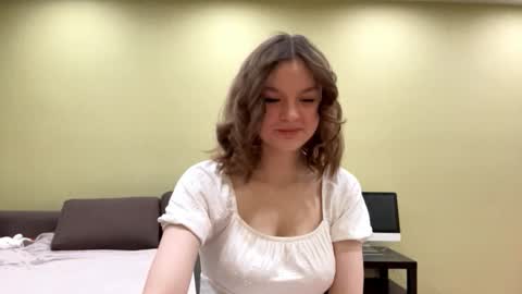 Snapshot of elfredabalderama chatting on February 2026 03:54:01 PM Mila online show from February 2026 03:54:01 PM