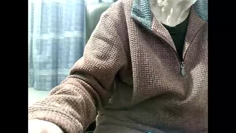 elfyonee online show from February 2025 08:02:02 PM