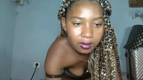 Snapshot of elia011 chatting on January 2025 08:22:01 PM elia011 online show from January 2025 08:22:01 PM