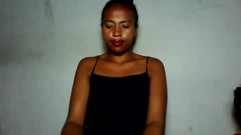 Snapshot of elia011 chatting on January 2025 06:55:02 PM elia011 online show from January 2025 06:55:02 PM