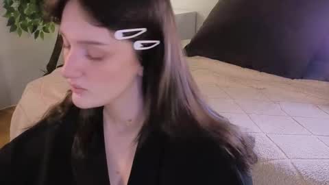 Ellie online show from November 2025 05:30:02 AM