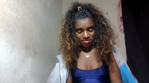 Snapshot of elina981 chatting on July 2026 07:12:01 AM elina981 online show from July 2026 07:12:01 AM