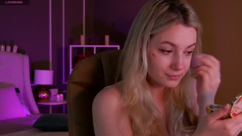 Elina online show from January 2025 01:19:01 AM