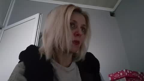 Elina online show from March 2026 02:56:02 PM