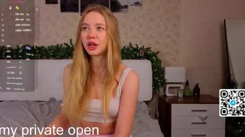 Elina online show from December 2025 01:21:02 AM