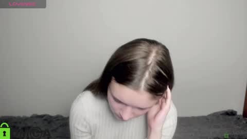 Snapshot of elina_x chatting on May 2026 06:09:01 PM elina_x online show from May 2026 06:09:01 PM
