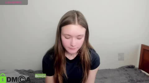 Snapshot of elina_x chatting on June 2026 02:08:01 PM elina_x online show from June 2026 02:08:01 PM