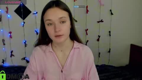 Snapshot of elina_x chatting on June 2026 01:50:02 PM elina_x online show from June 2026 01:50:02 PM
