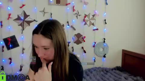 Snapshot of elina_x chatting on June 2026 01:04:02 PM elina_x online show from June 2026 01:04:02 PM