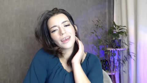Elina online show from October 2025 11:25:01 PM