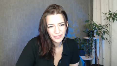 Elina online show from June 2026 10:49:02 PM